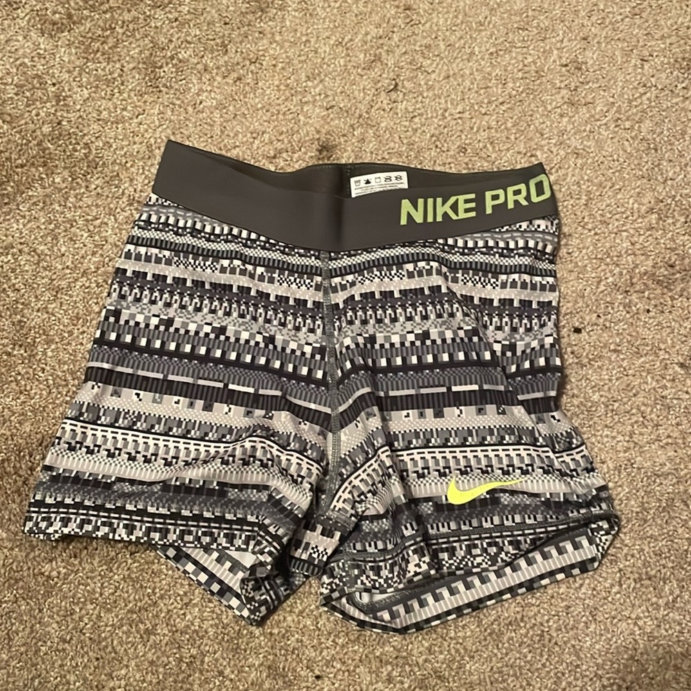 Nike pro workout shorts. Size small.